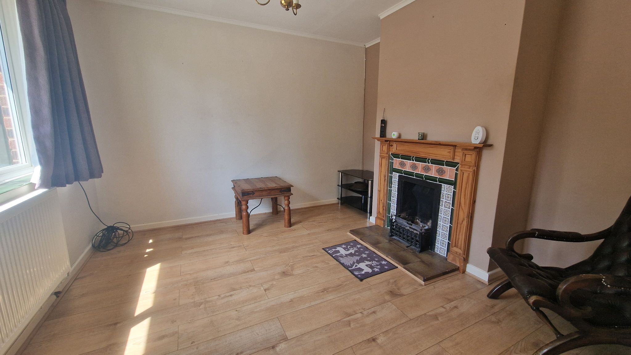 3 Bed Detached Bungalow For Sale - Photograph 2