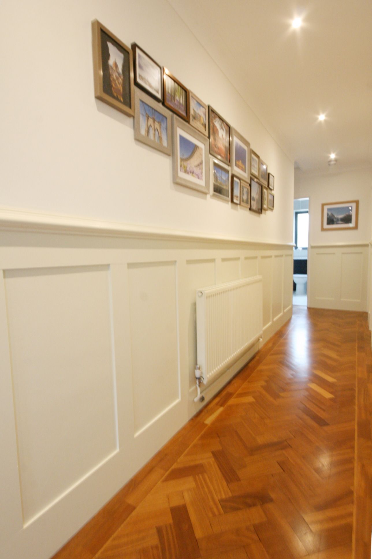 3 Bed Detached Bungalow For Sale - Photograph 4