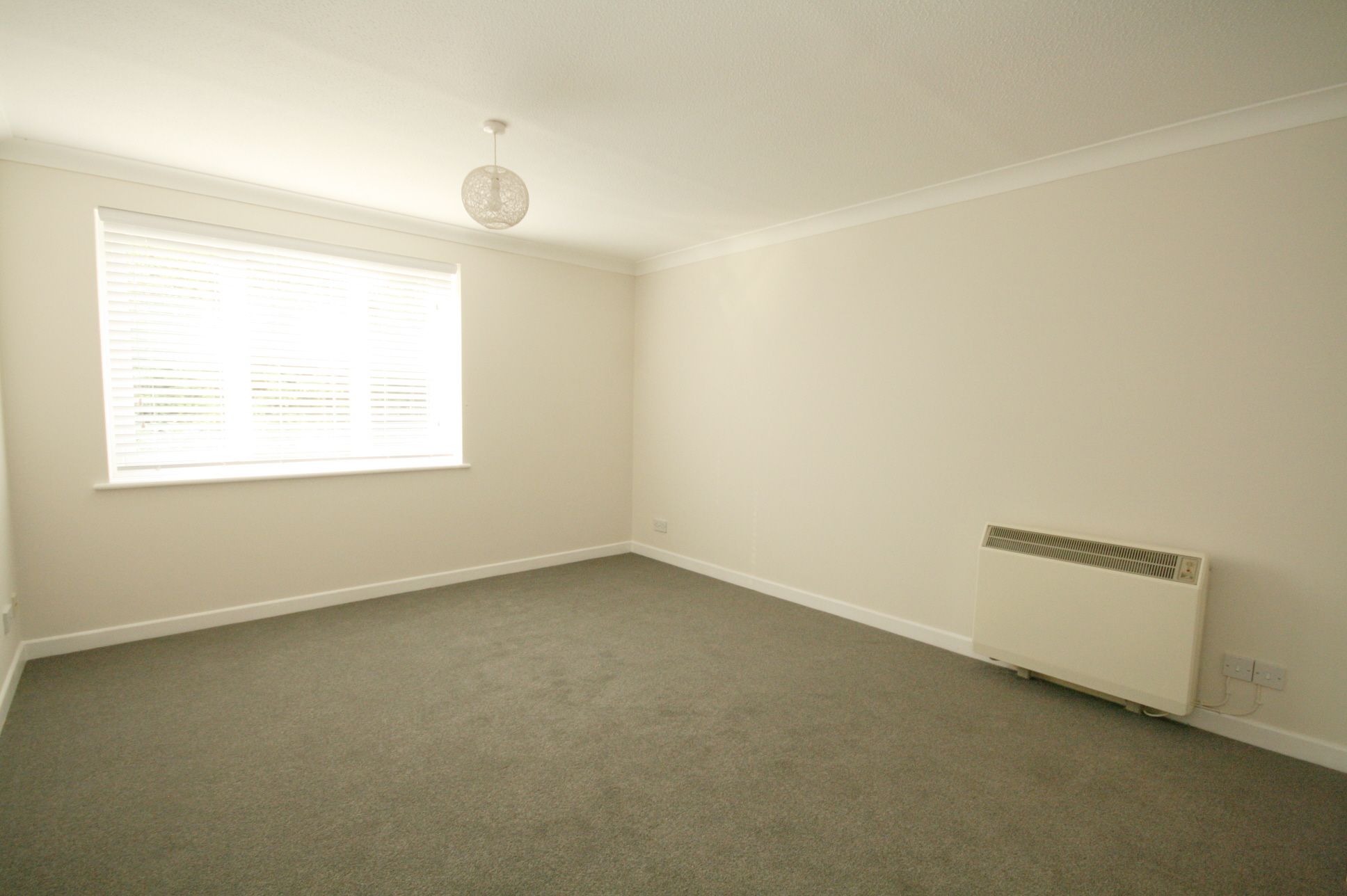 Secondary property image