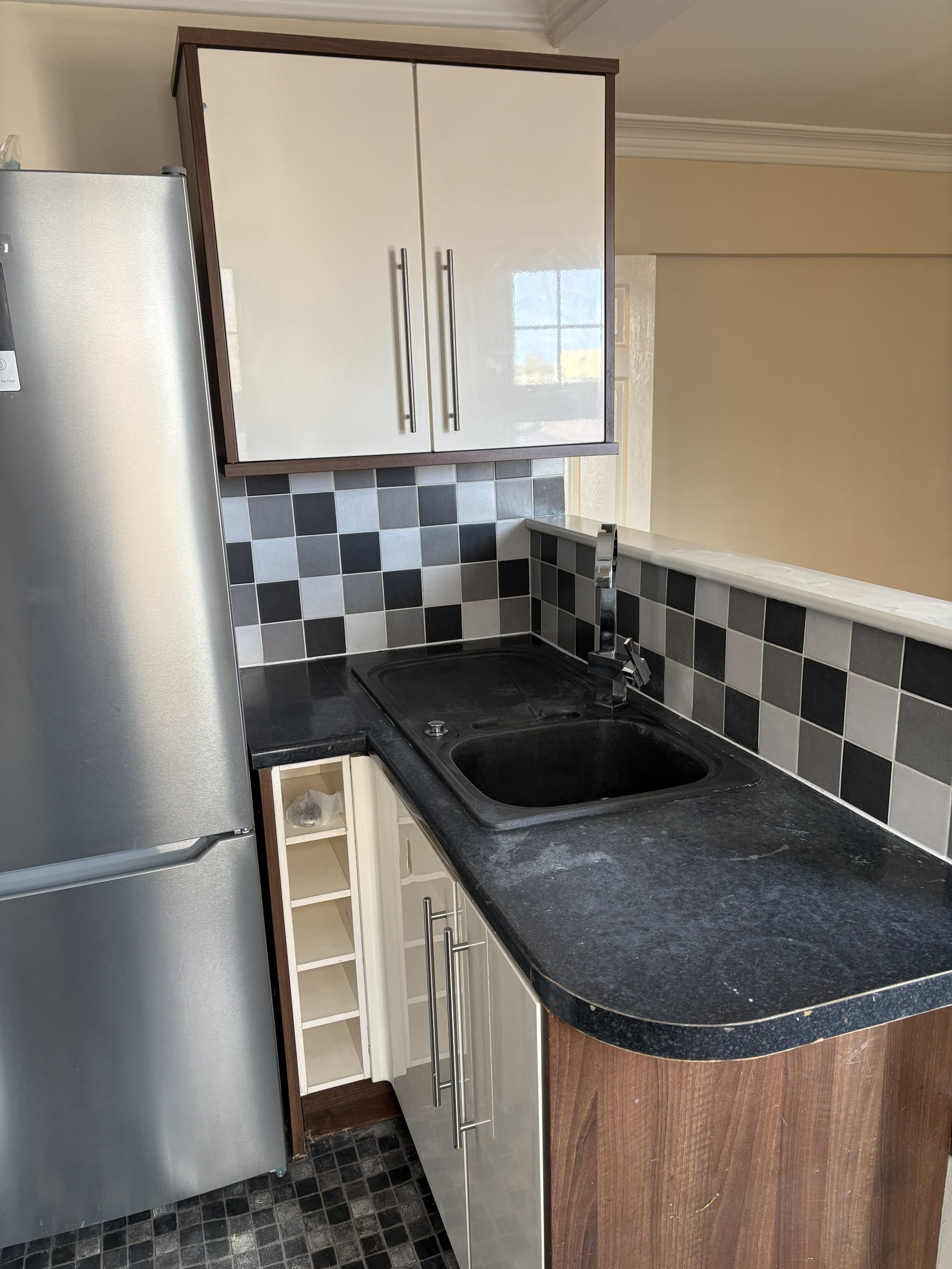 2 bedroom apartment flat/apartment To Let in Southampton - Kitchen