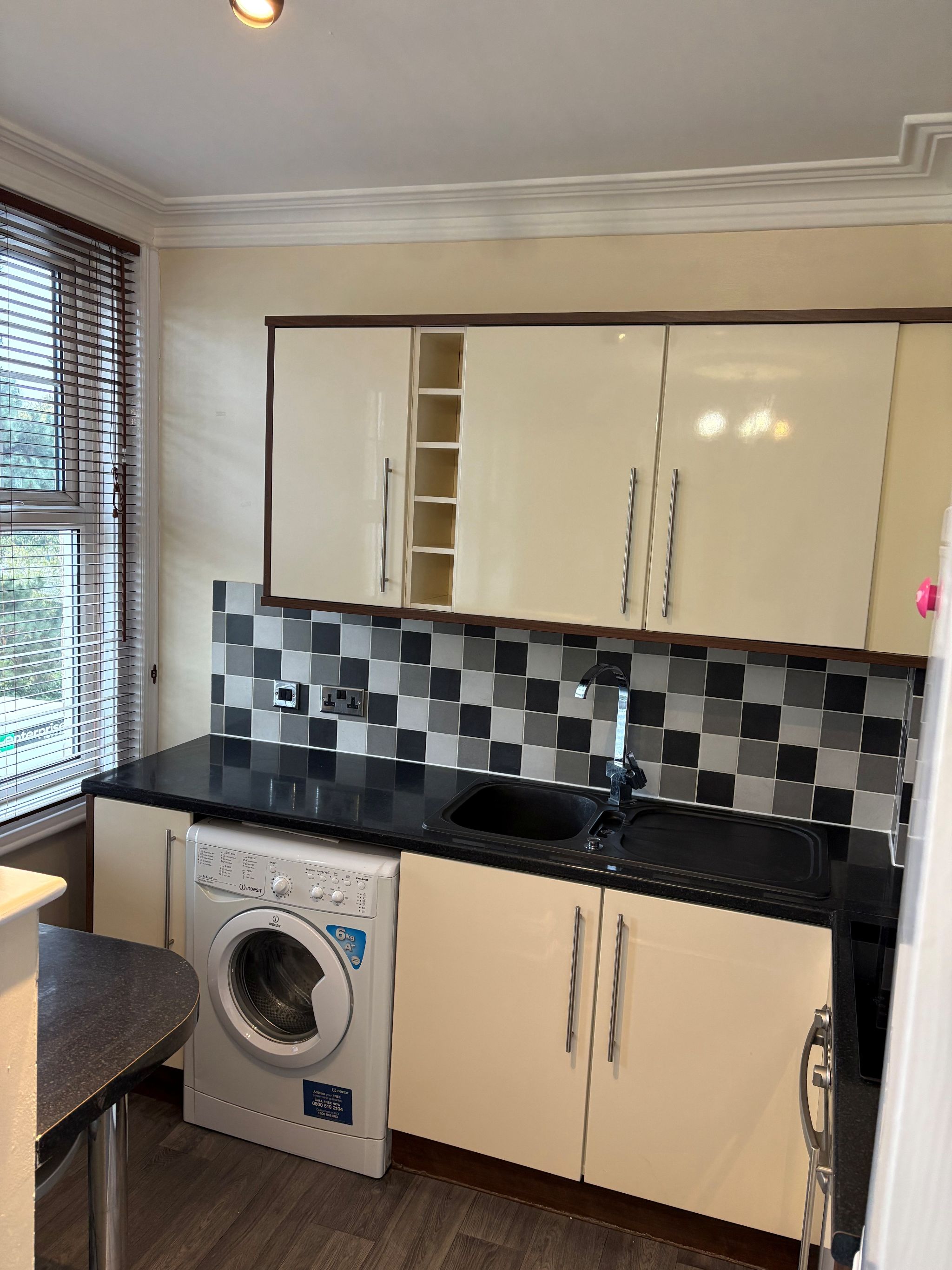 1 bedroom apartment flat/apartment Reserved in Southampton - Photograph 6