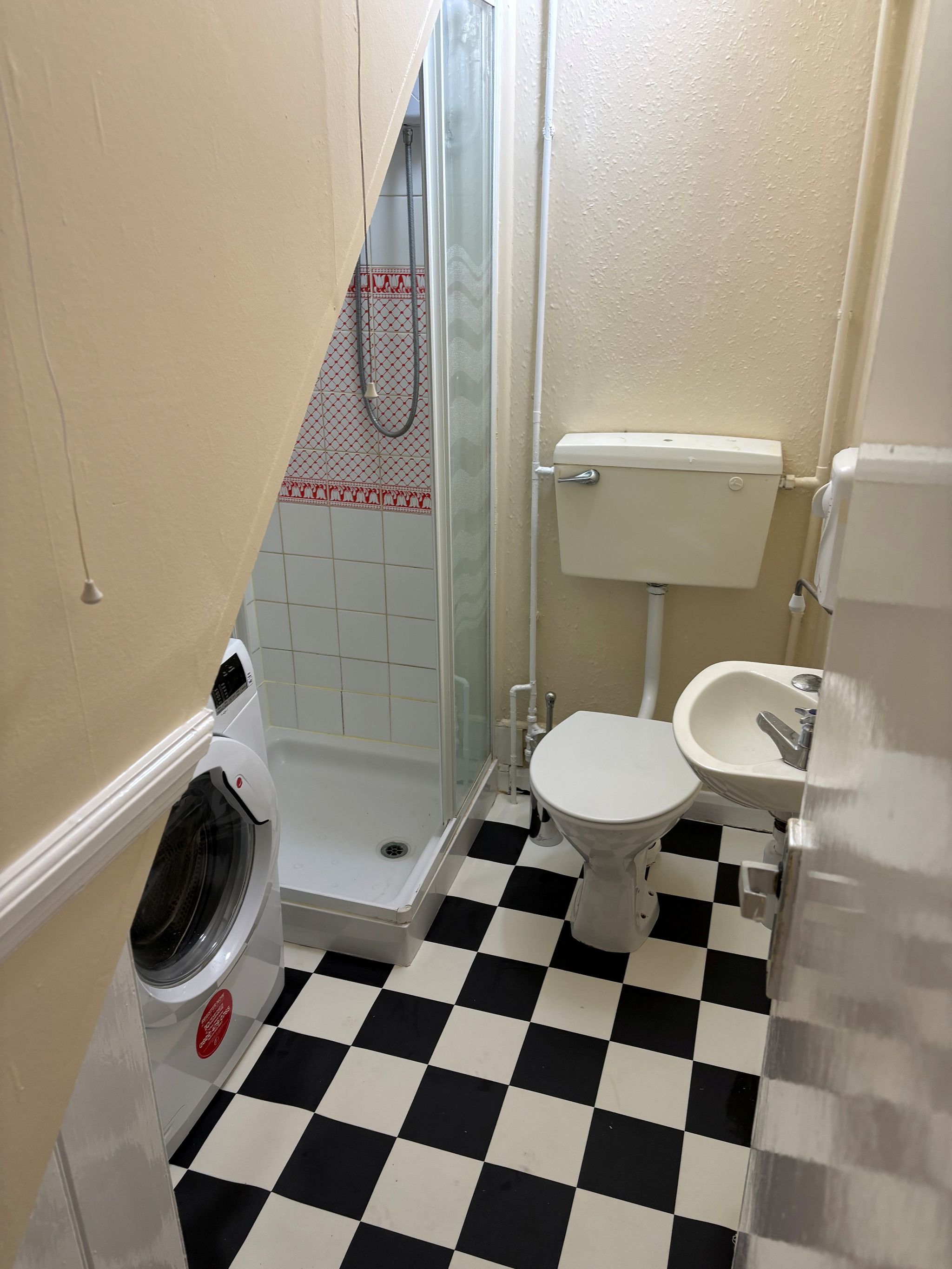 Apartment Flat/apartment To Let in Southampton - Photograph 6