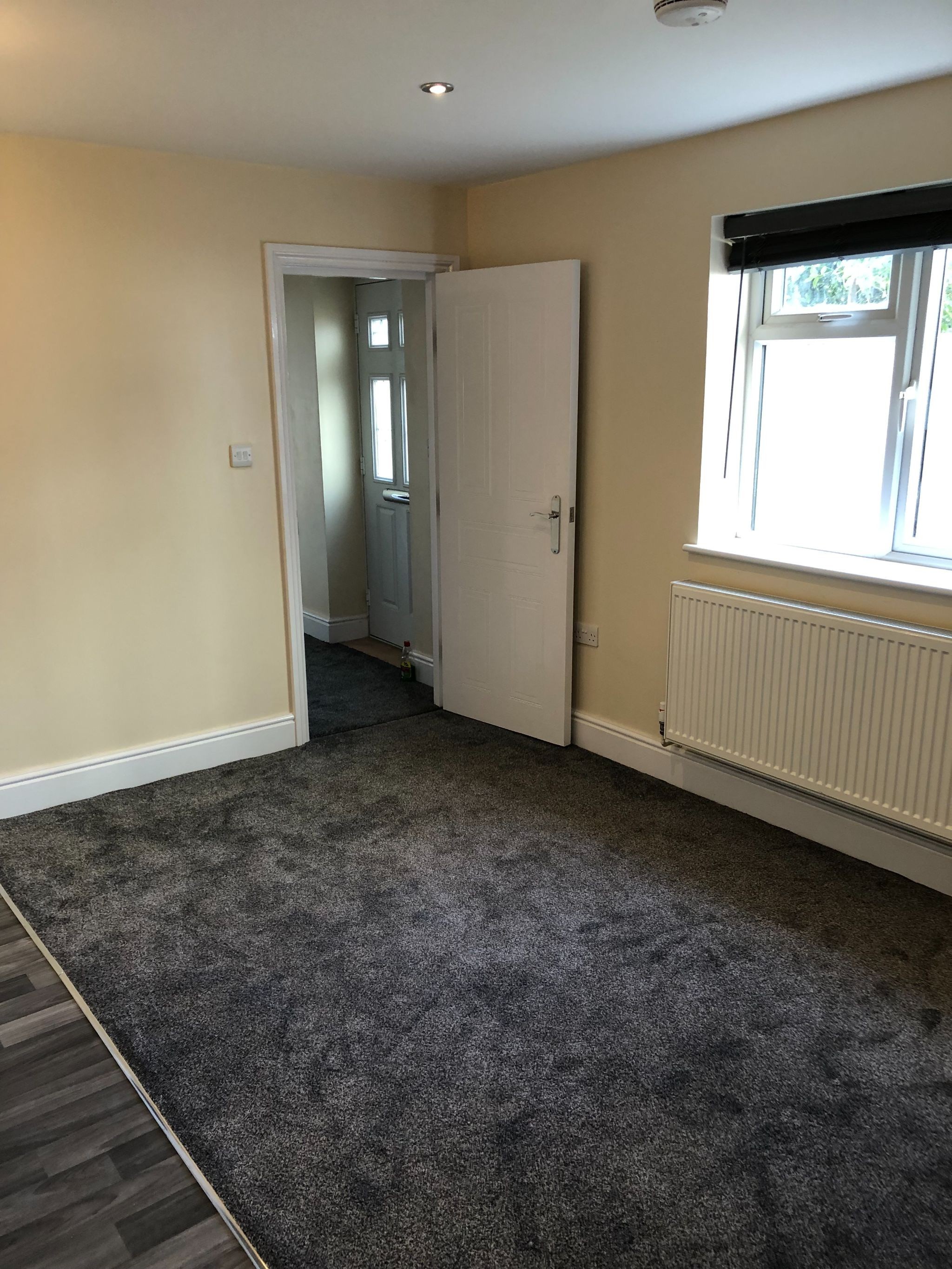 1 bedroom detached bungalow Reserved in Southampton - Photograph 3