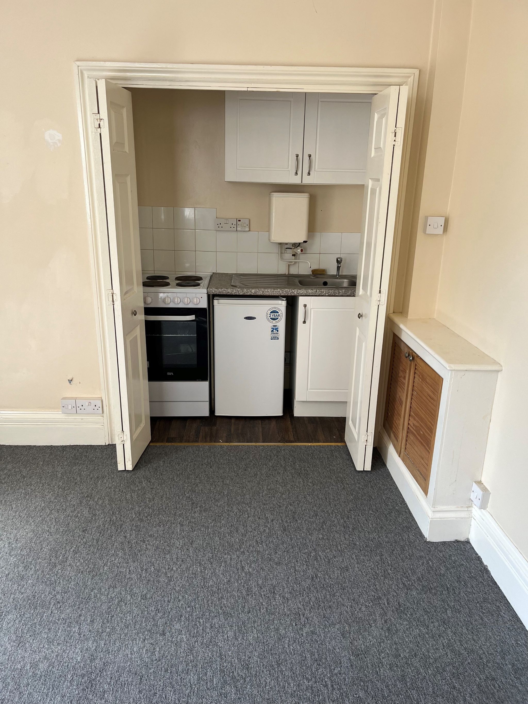 Ground Floor Flat/apartment To Let in Southampton - Property photograph