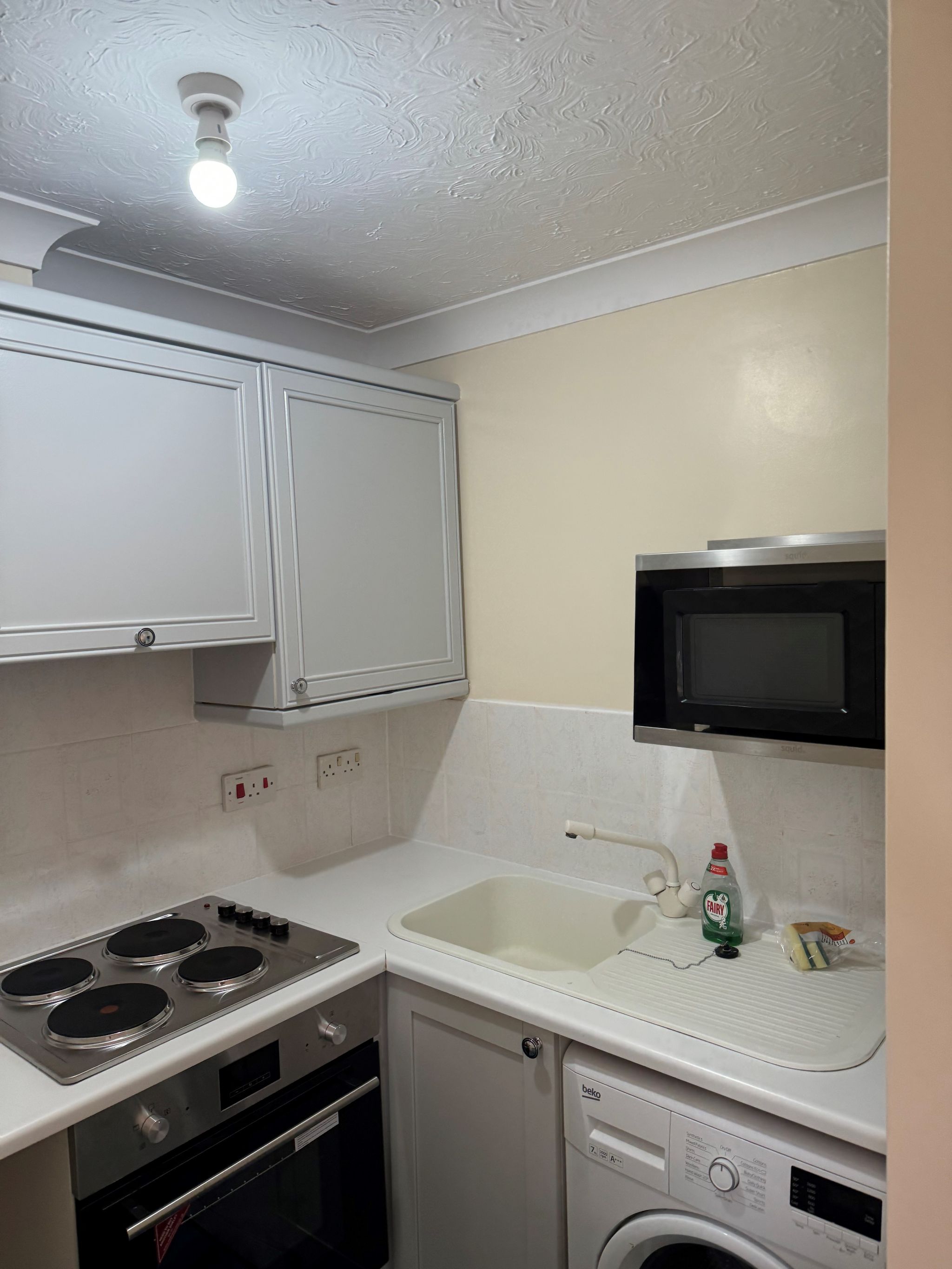 1 bedroom ground floor flat/apartment To Let in Southampton - Kitchen