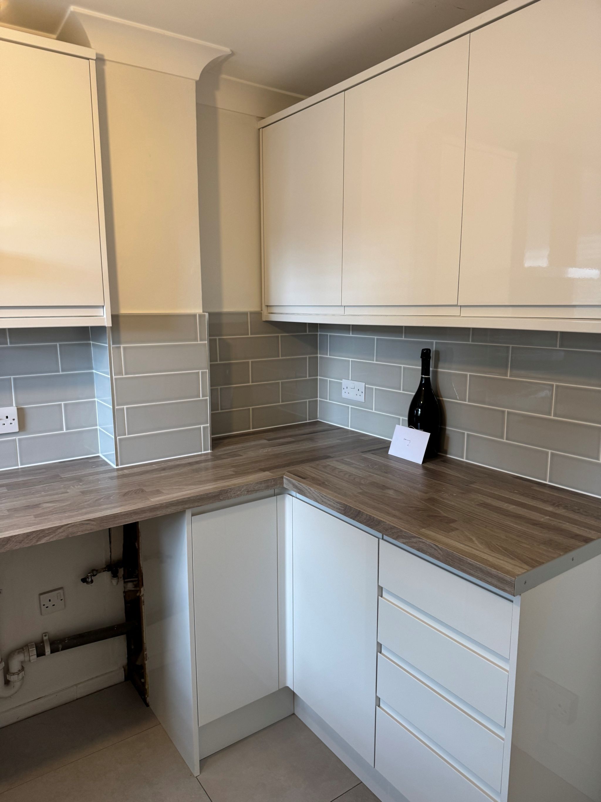 2 bedroom mid terraced house To Let in Southampton - Property photograph