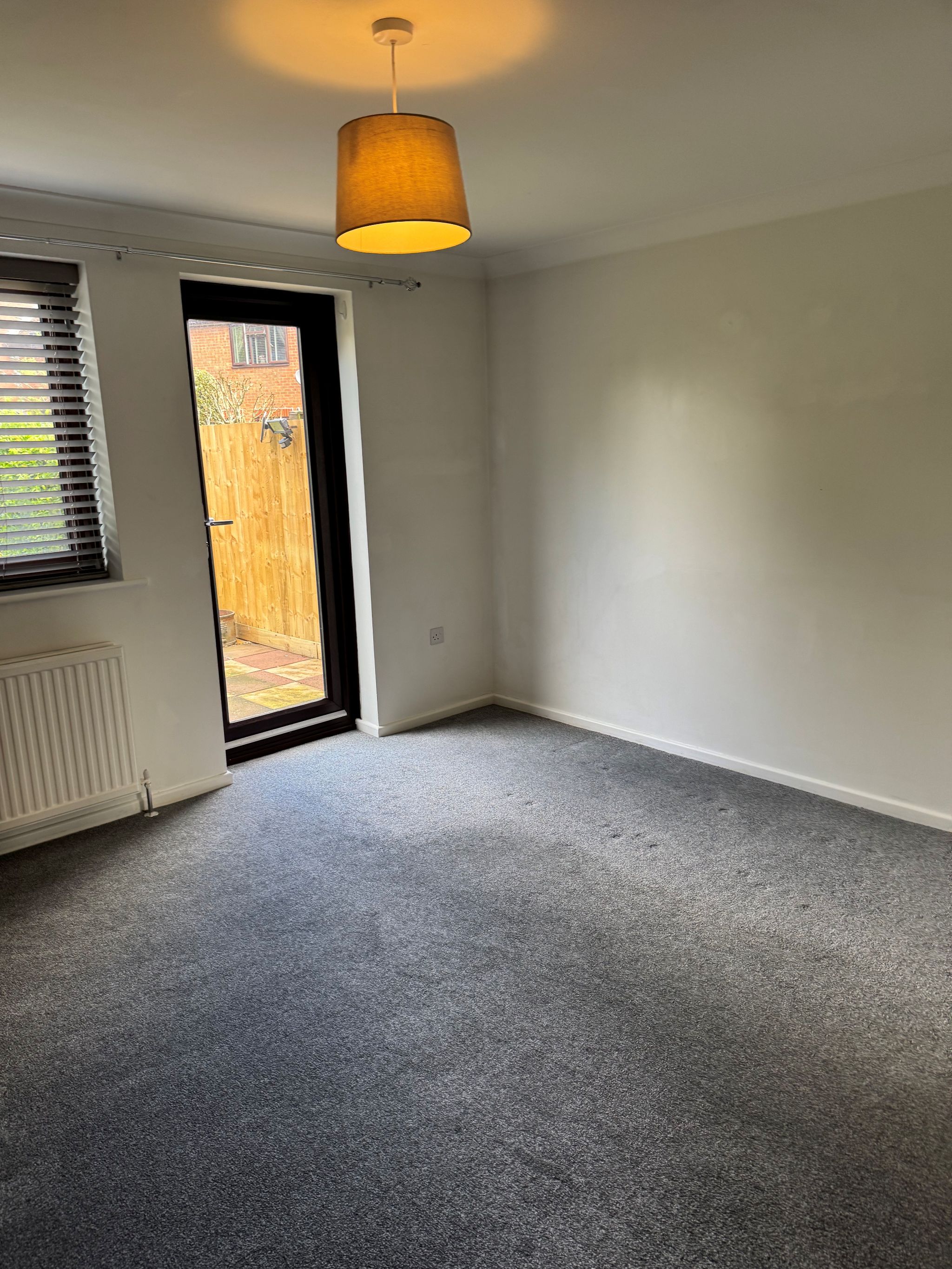 2 bedroom mid terraced house Reserved in Southampton - Photograph 5