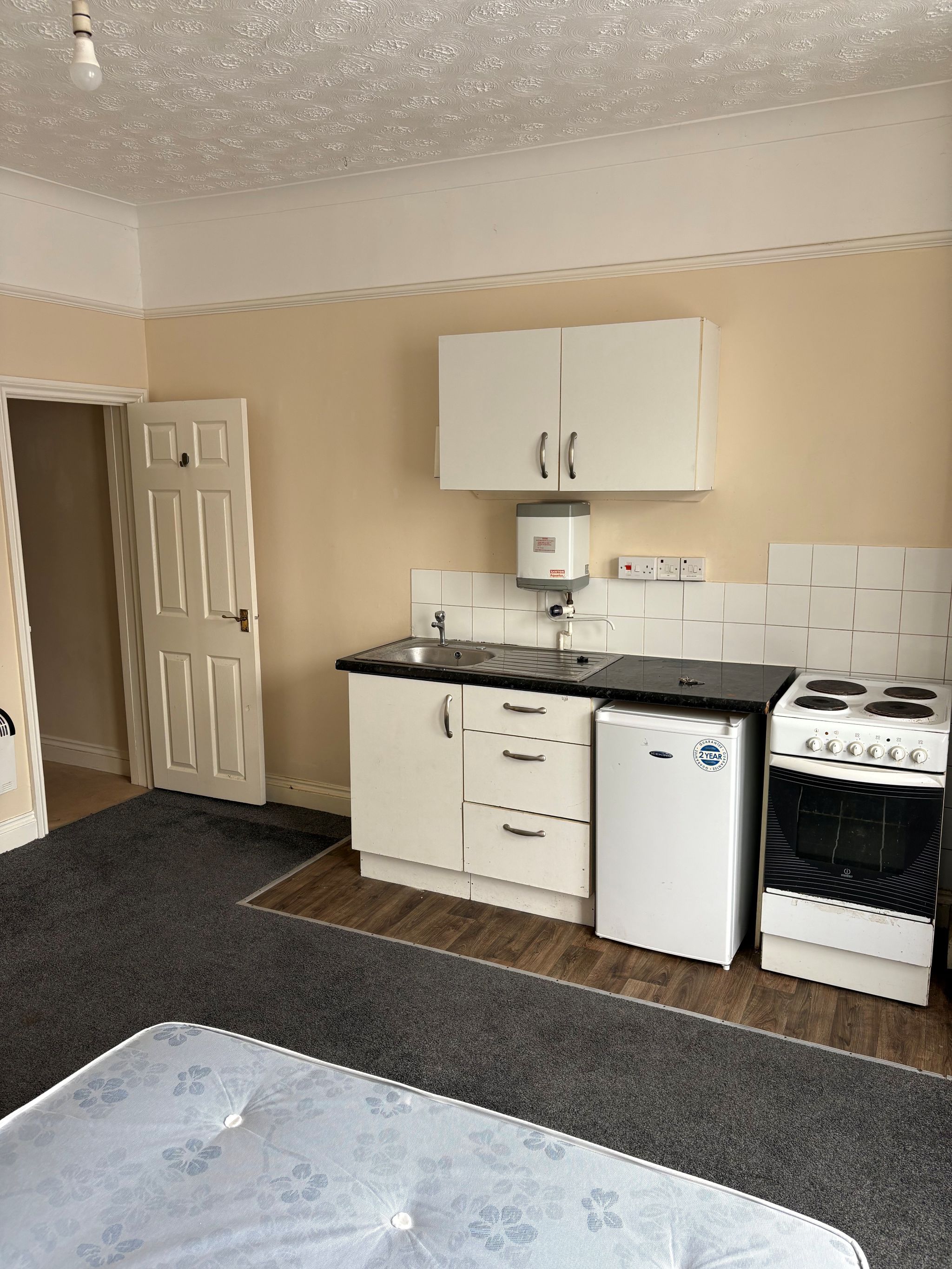 Apartment Flat/apartment To Let in Southampton - Property photograph