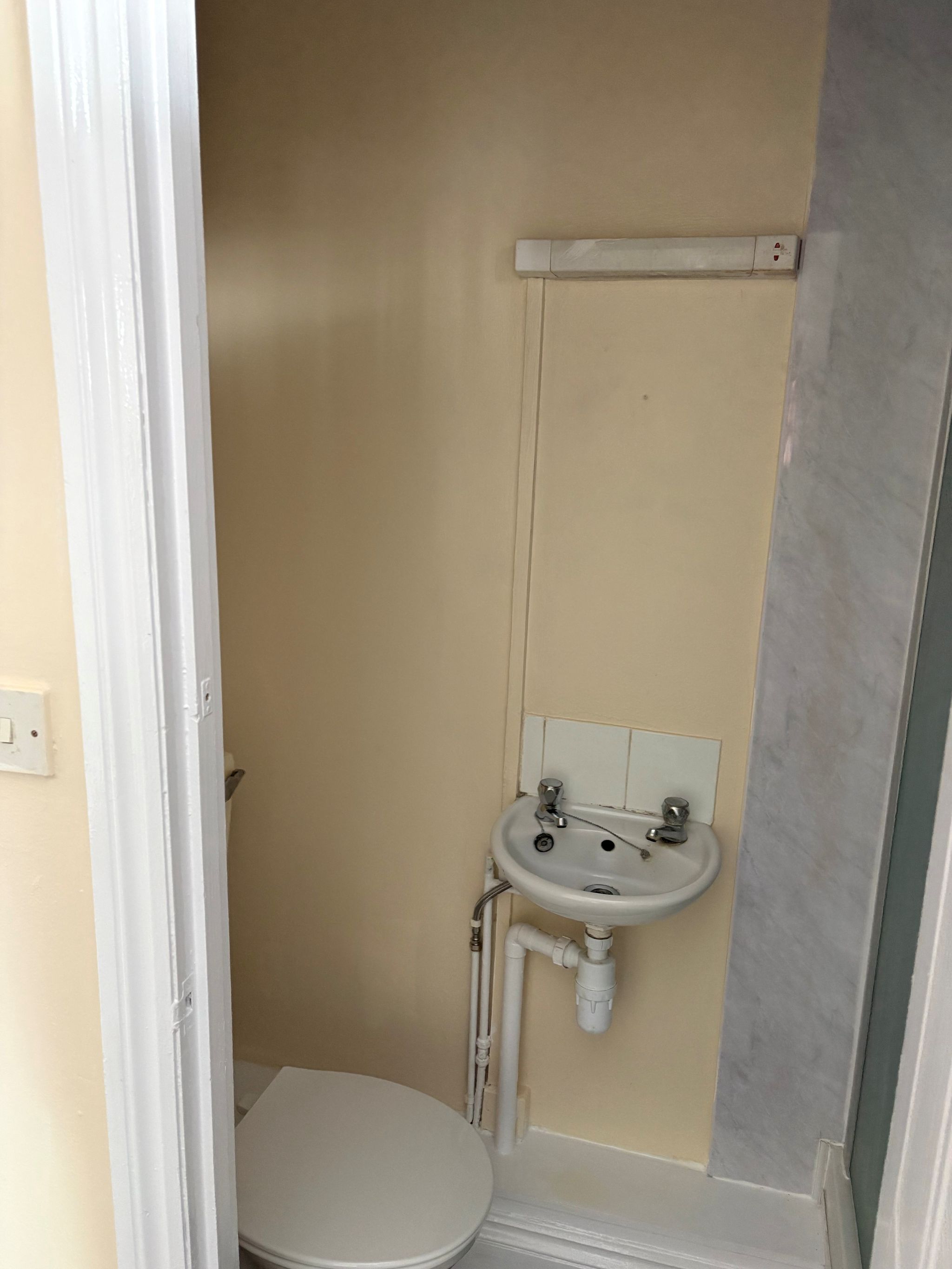 Apartment Flat/apartment To Let in Southampton - Photograph 5