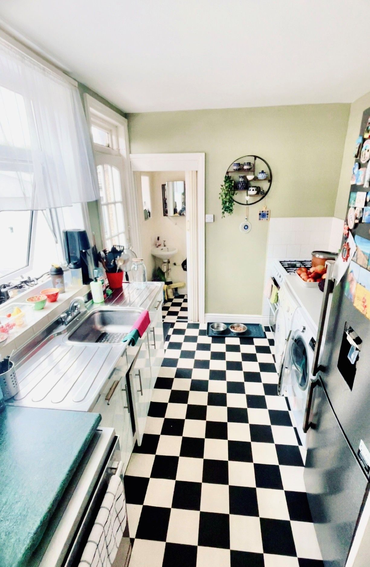 3 bedroom semi-detached house To Let in Southampton - Photograph 8