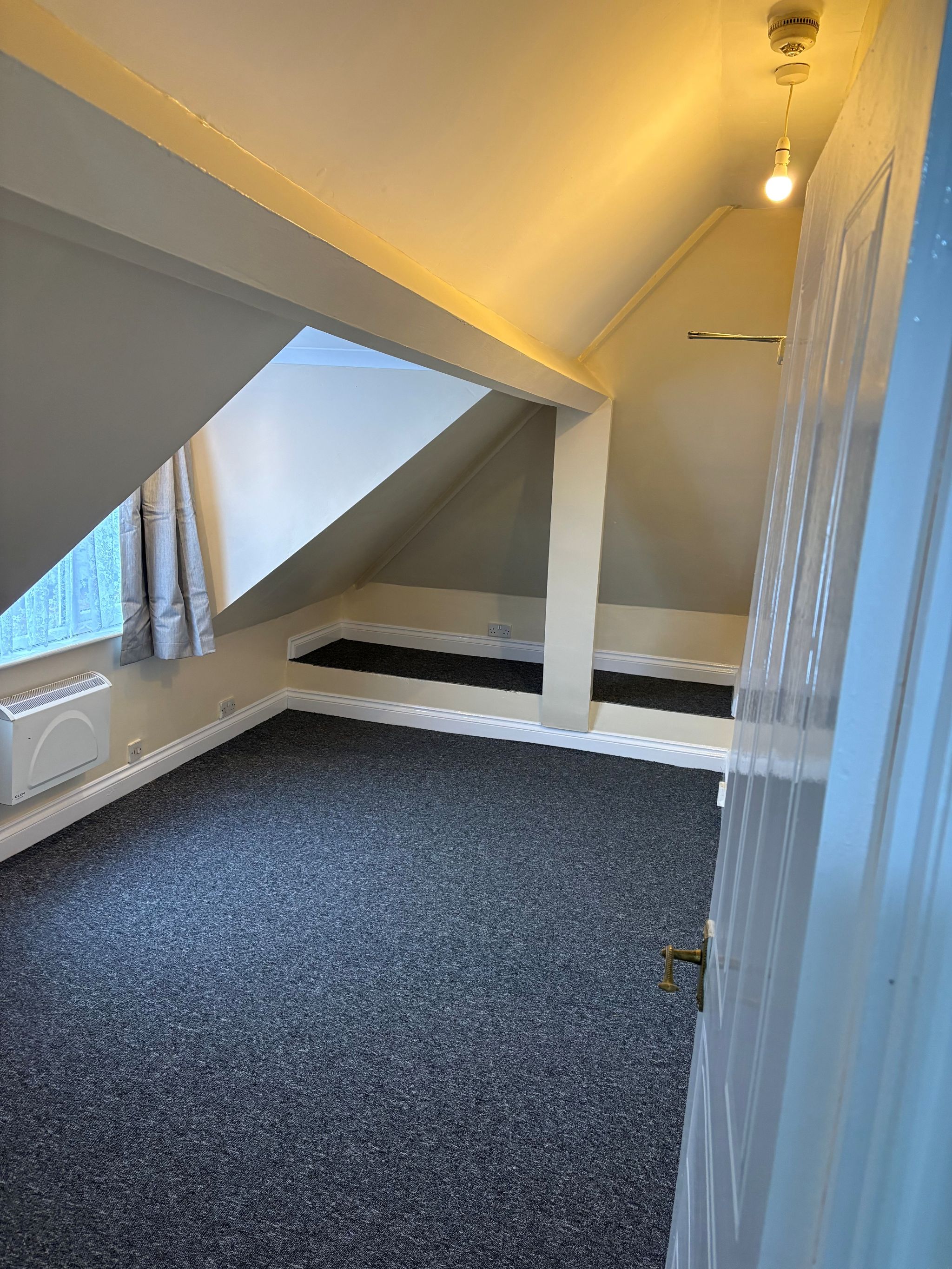 1 bedroom apartment flat/apartment To Let in Southampton - Photograph 9