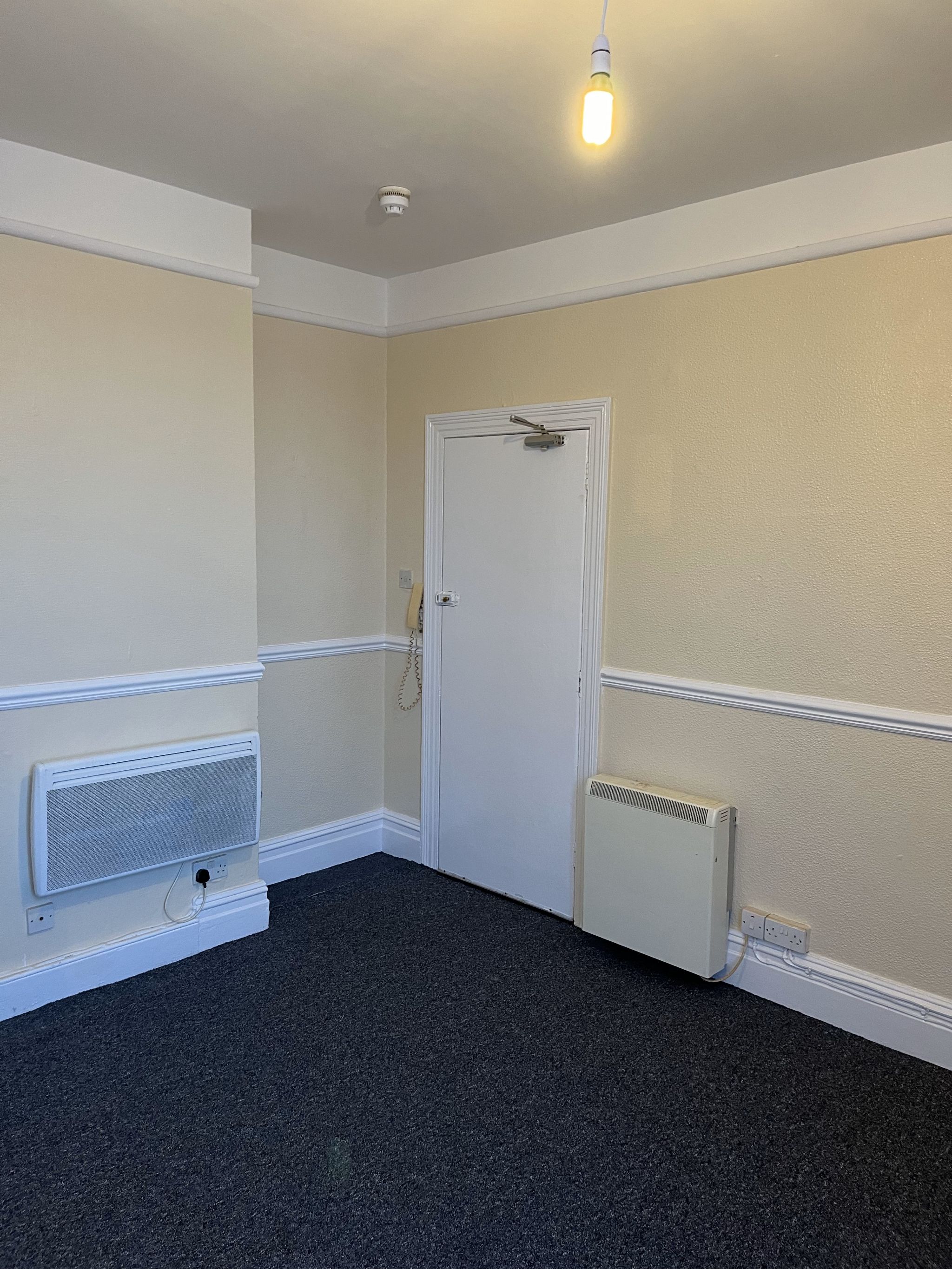 Apartment Flat/apartment To Let in Southampton - Property photograph