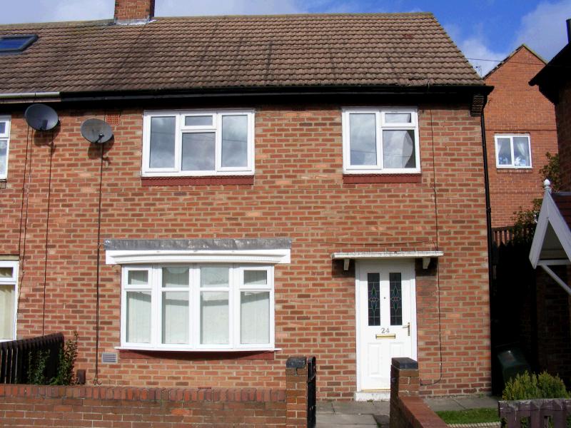3 bedroom semi-detached house Let in Sunderland - Main Image.