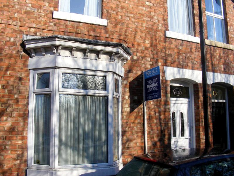 3 bedroom mid terraced house Let in Bishop Auckland - Main Image.