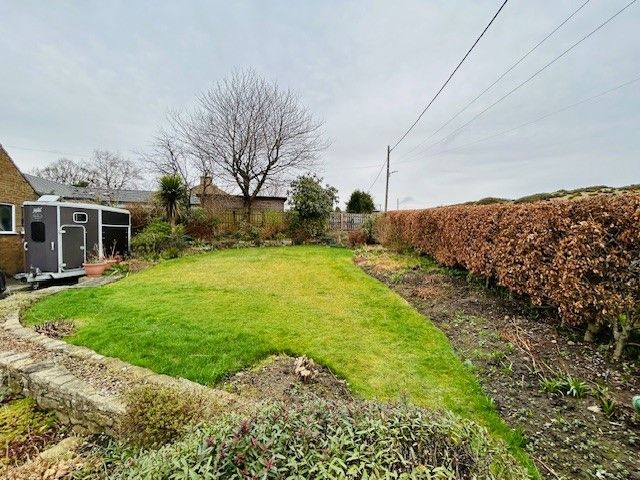  - Garden To Front