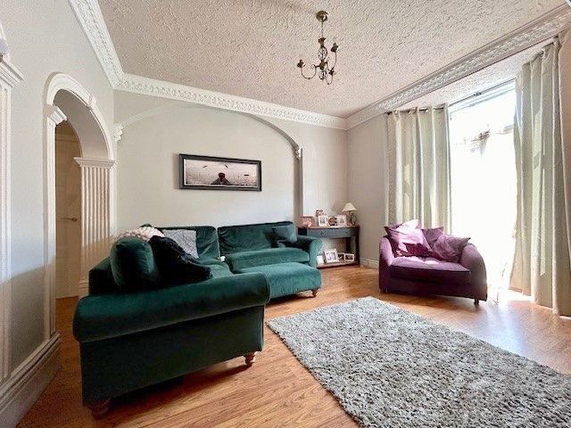 4 bedroom mid terraced house For Sale in Bishop Auckland - Property photograph.