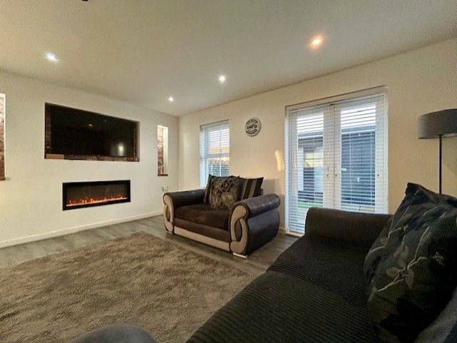  - Lounge