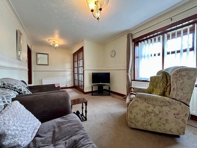  - Lounge