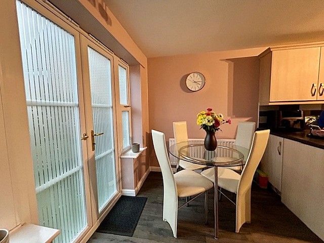  - Kitchen/Breakfast Room