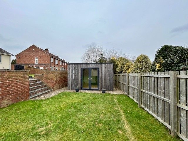  - Summerhouse