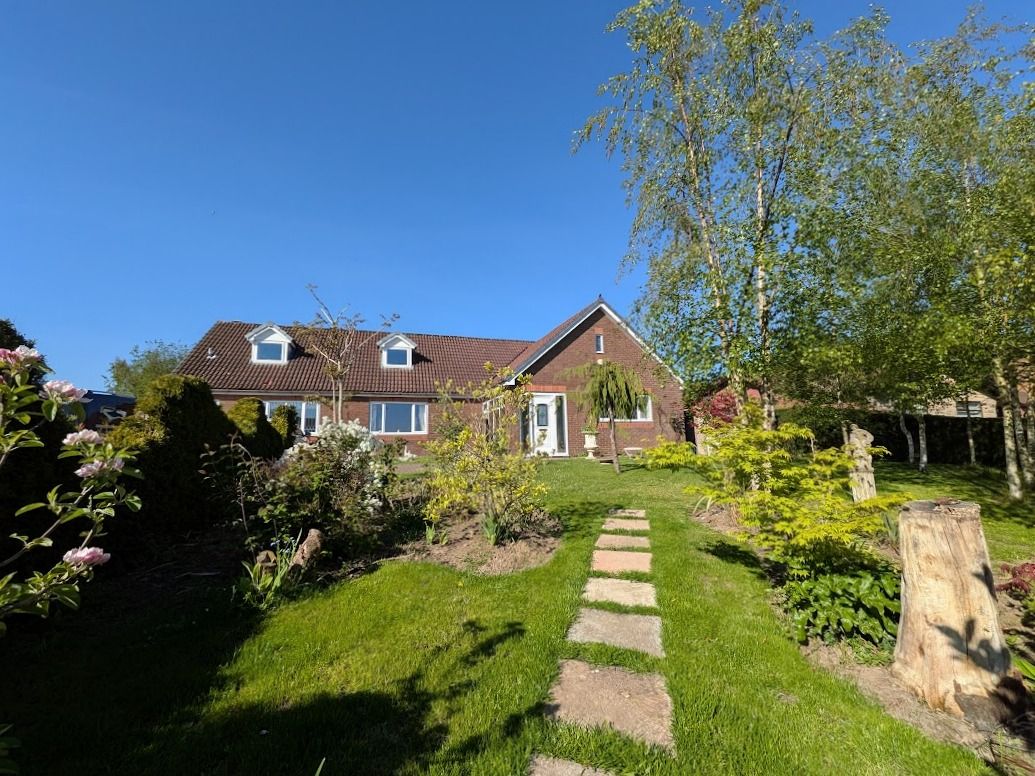 4 bedroom detached bungalow For Sale in Woodham, Newton Aycliffe - Property photograph.