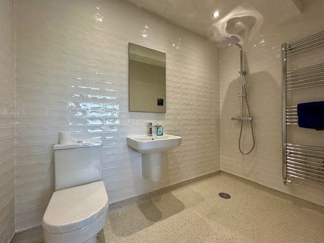  - Wet Room