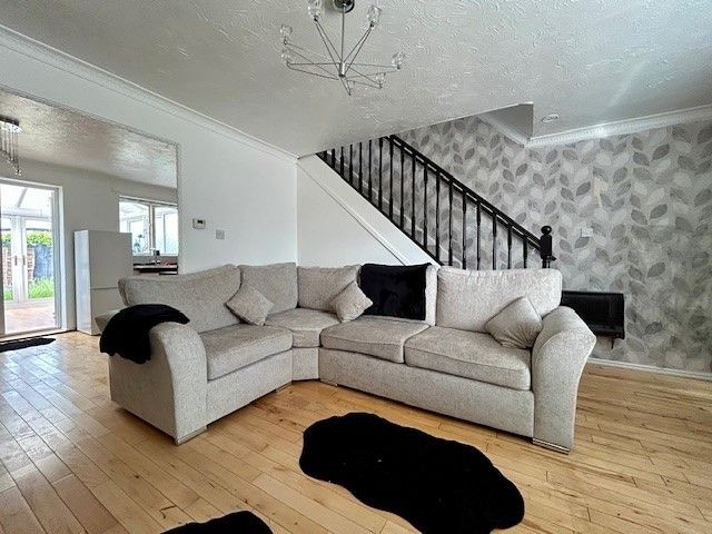  - Lounge