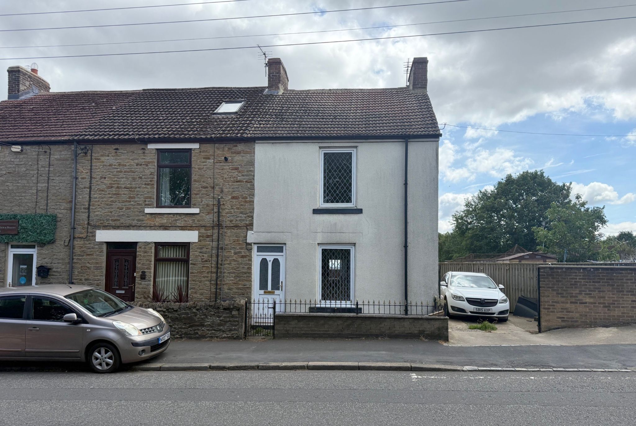 2 bedroom end terraced house For Sale in Bishop Auckland - Property photograph.