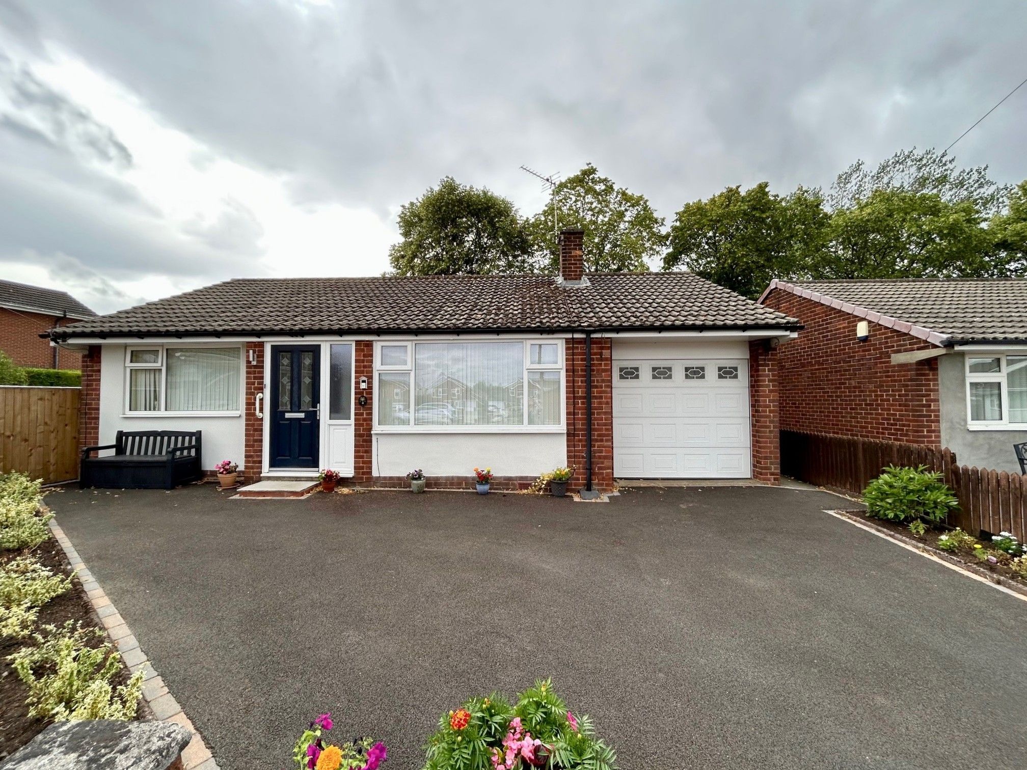 2 bedroom detached bungalow Sale Agreed in Bishop Auckland - Front Elevation.