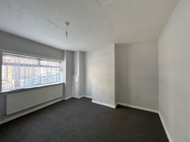  - Lounge