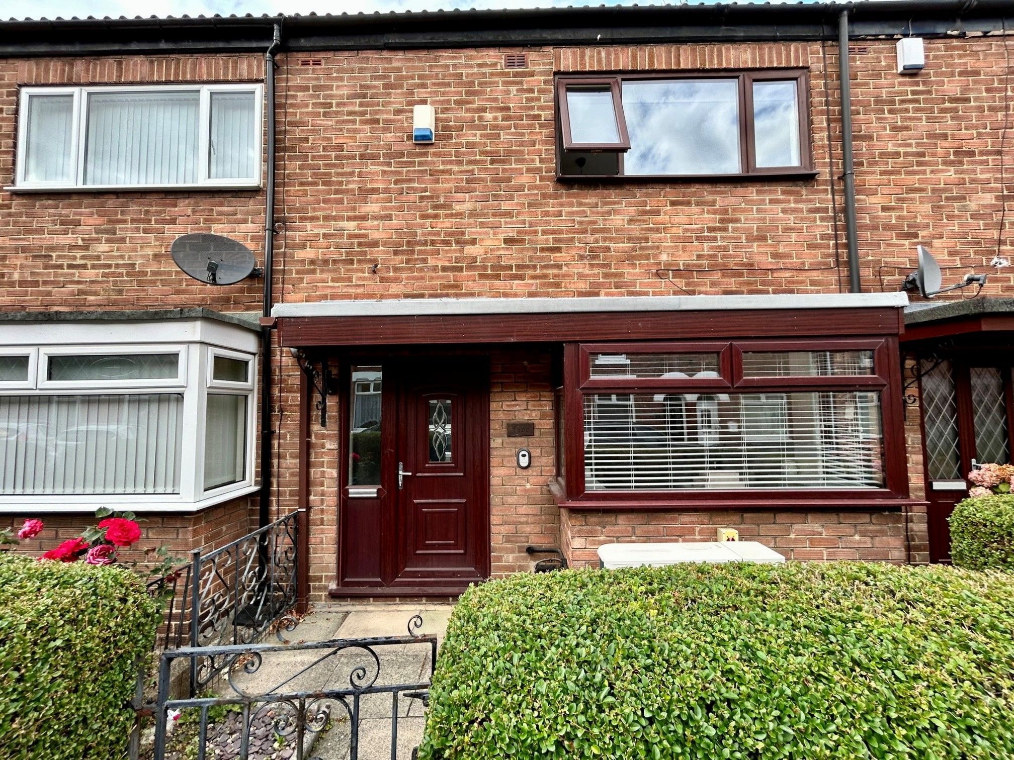 2 bedroom mid terraced house For Sale in Bishop Auckland - Property photograph.