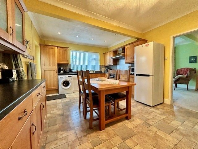  - Kitchen Diner