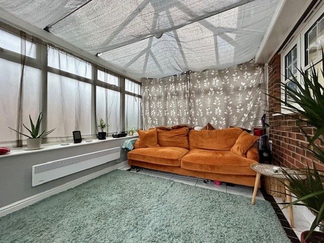  - Sunroom