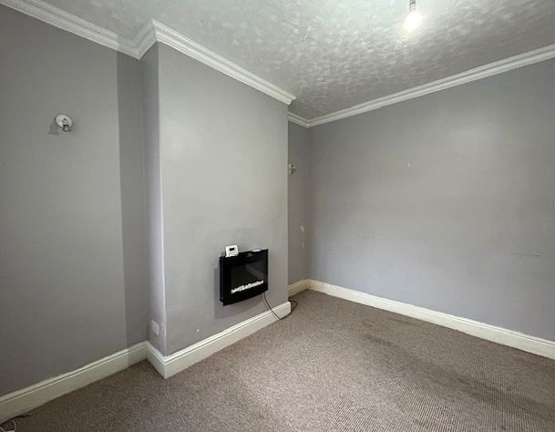  - Lounge