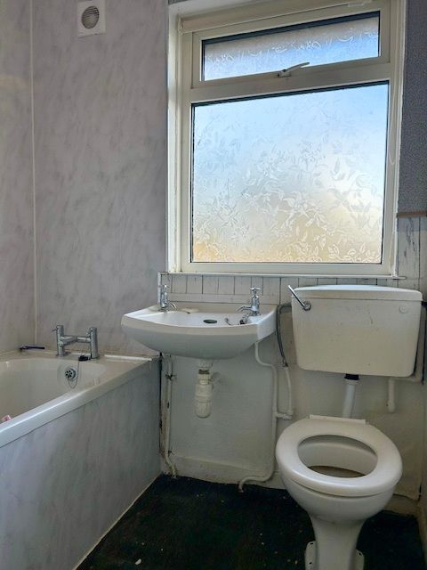  - Family Bathroom