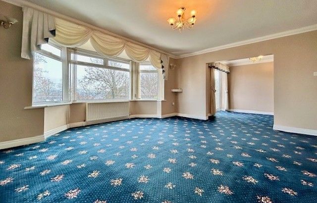  - Lounge
