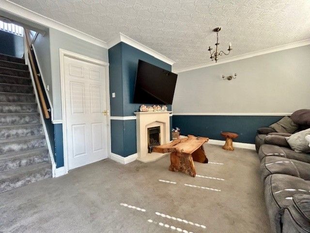  - Lounge