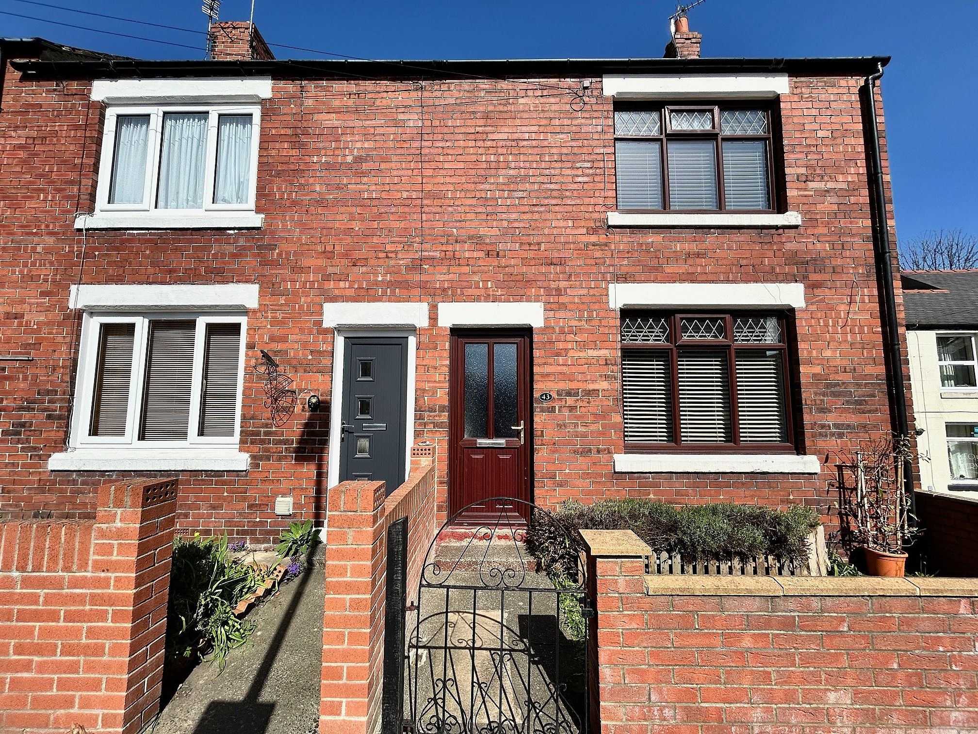 2 bedroom end terraced house For Sale in Bishop Auckland - Front Elevation.