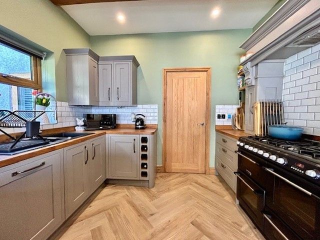  - Breakfast Kitchen