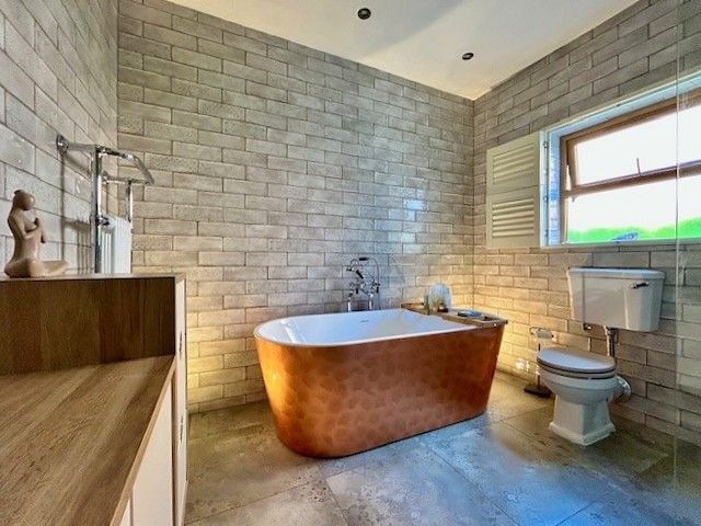  - Family Bathroom