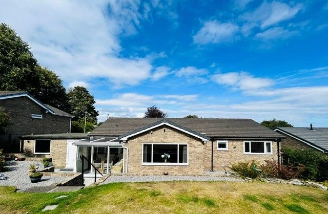 3 bedroom detached bungalow For Sale in Bishop Auckland - Property photograph.