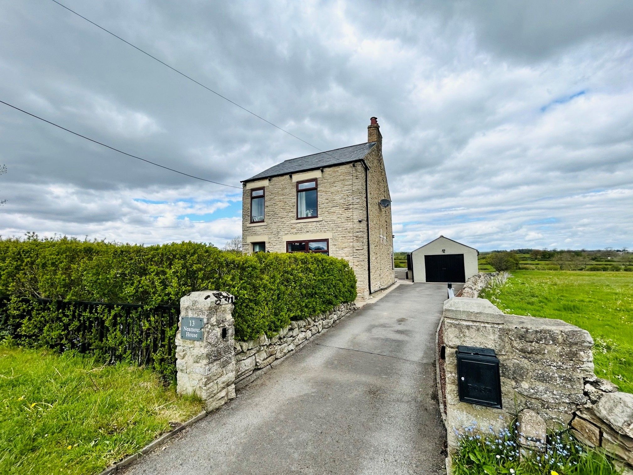 3 bedroom detached house For Sale in Butterknowle, Bishop Auckland - Property photograph.
