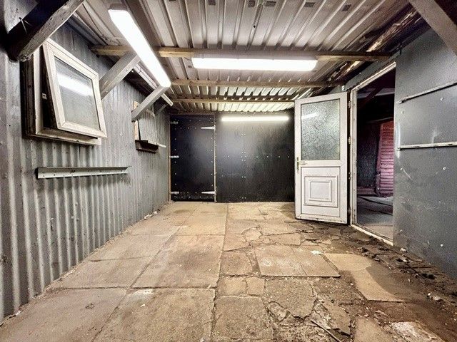  - Storage Unit