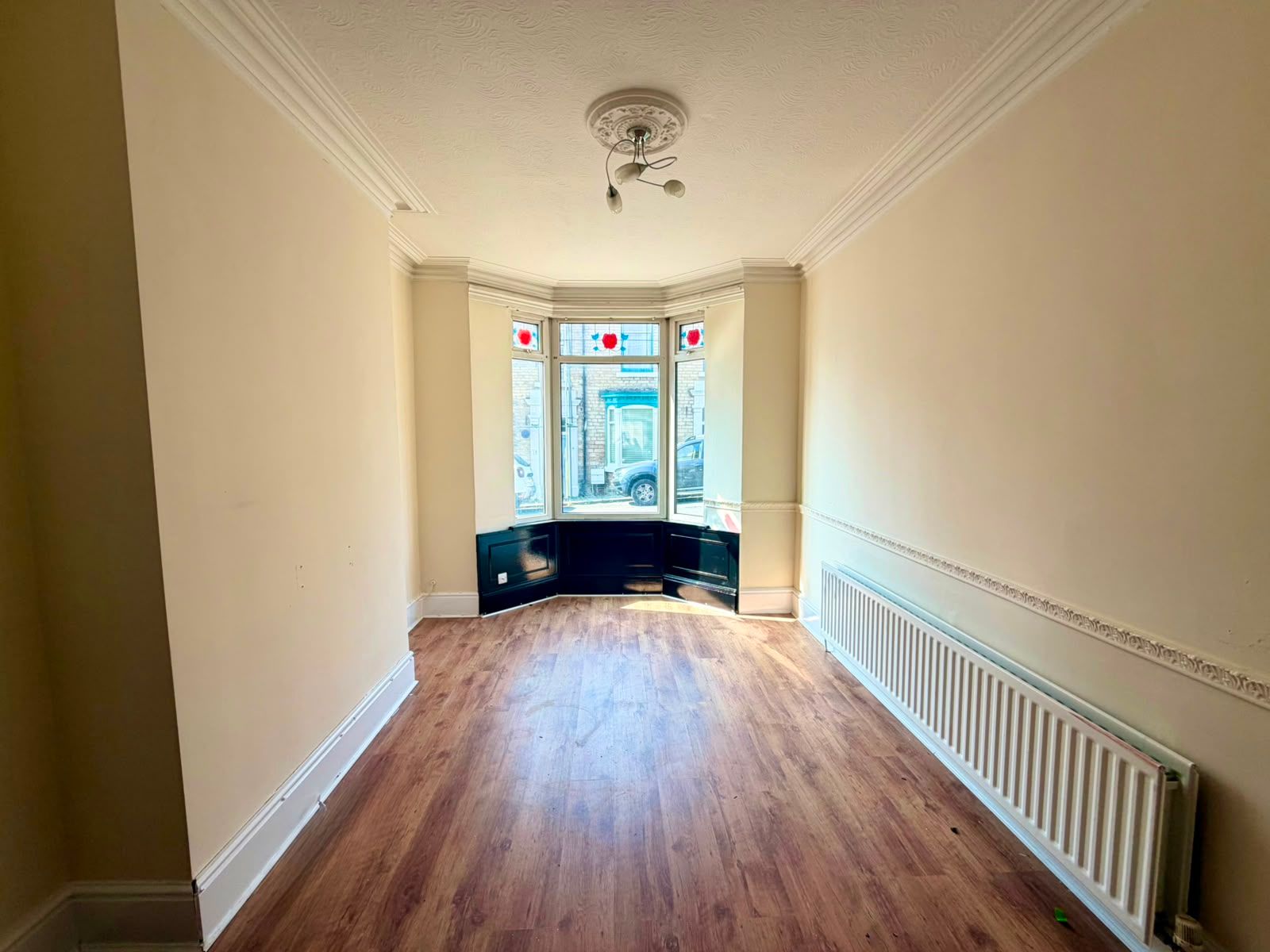 2 bedroom mid terraced house For Sale in Bishop Auckland - Property photograph.