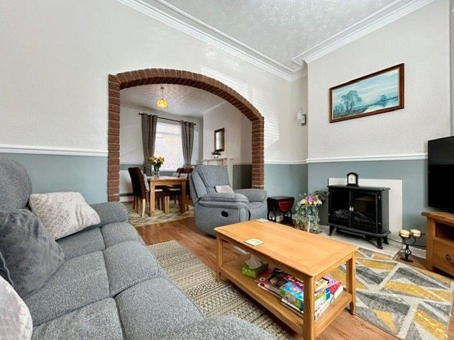  - Lounge