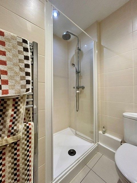  - En-Suite