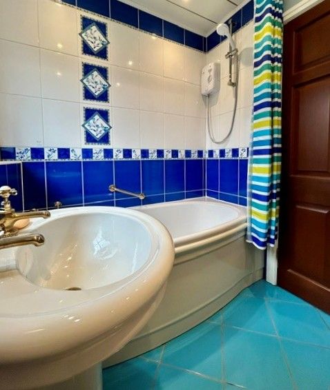  - Family Bathroom