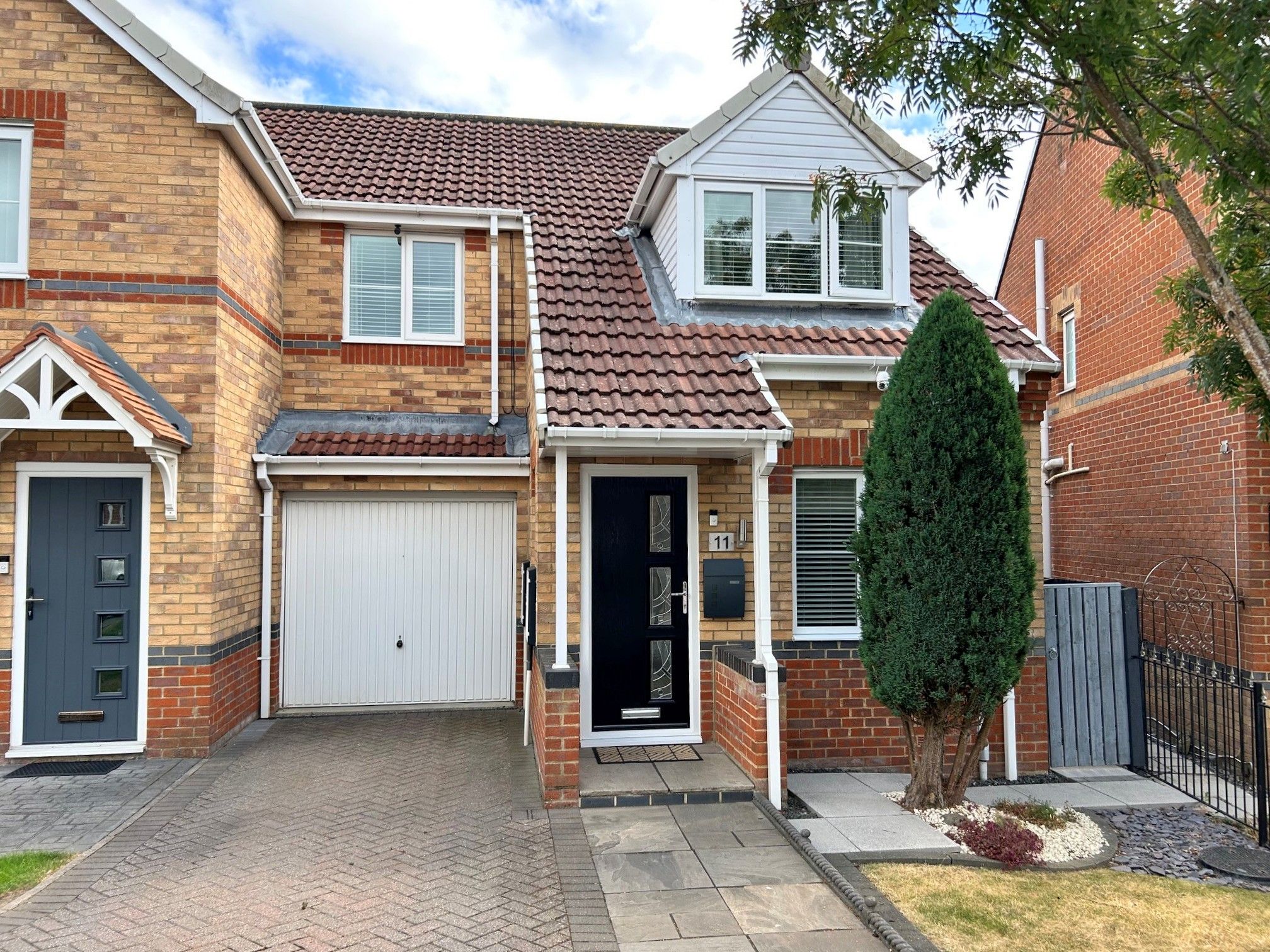 3 bedroom semi-detached house For Sale in Bishop Auckland - Front Elevation.