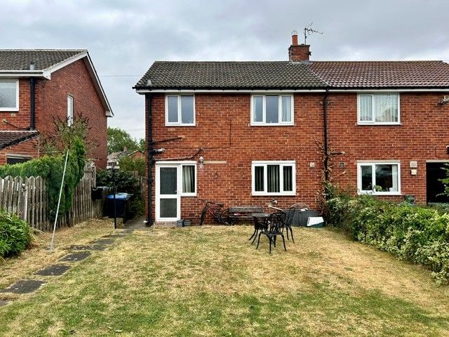 3 bedroom semi-detached house For Sale in Bishop Auckland - Property photograph.