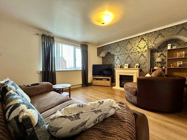 3 bedroom semi-detached house For Sale in Bishop Auckland - Property photograph.